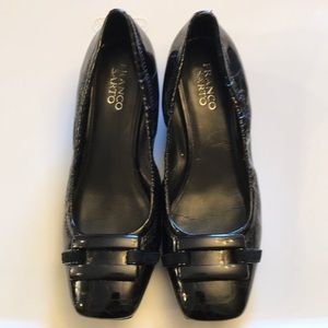 Women’s dress shoes